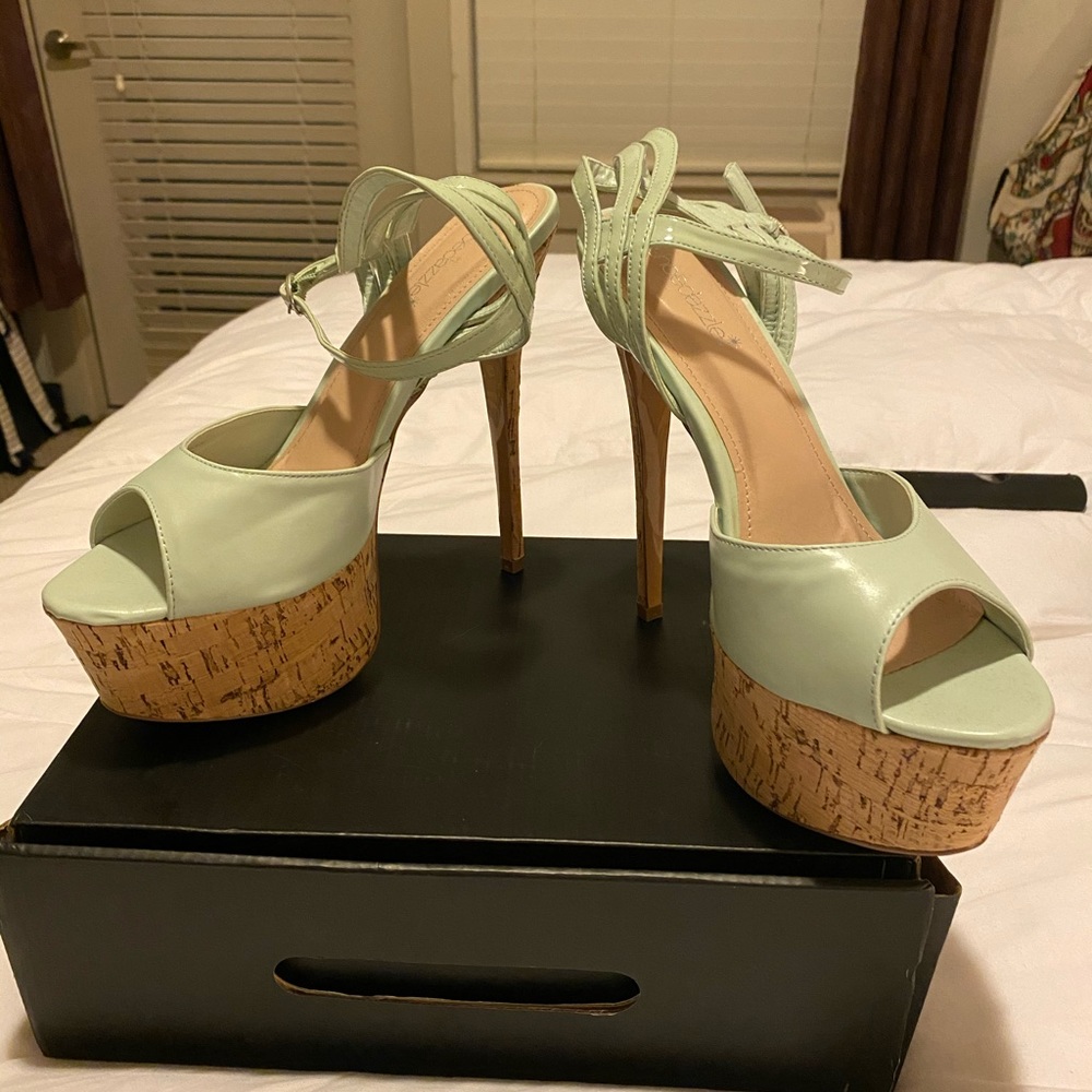 Cork shoes SOLD